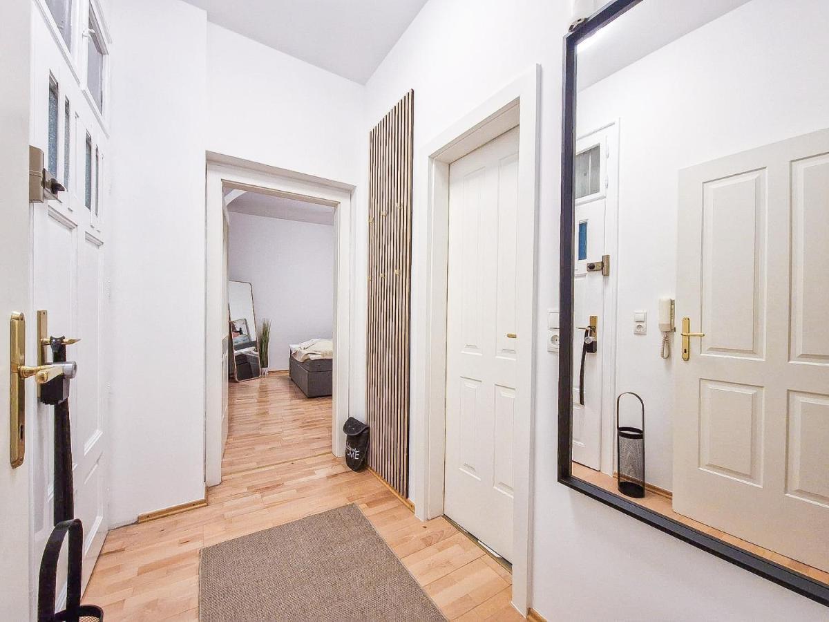 Feelhome - Design Apartment Fur 4 Gaste - Smart Tv - Naschmarkt เวียนนา ภายนอก รูปภาพ